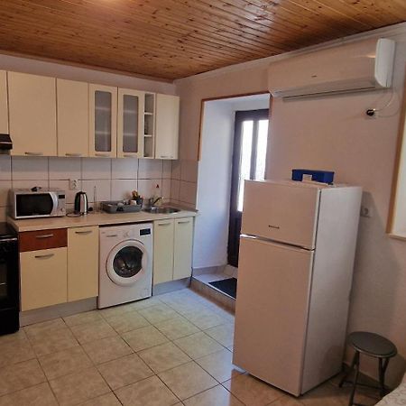 Studio Apartman Kastel Kambelovac Kaštela Eksteriør billede