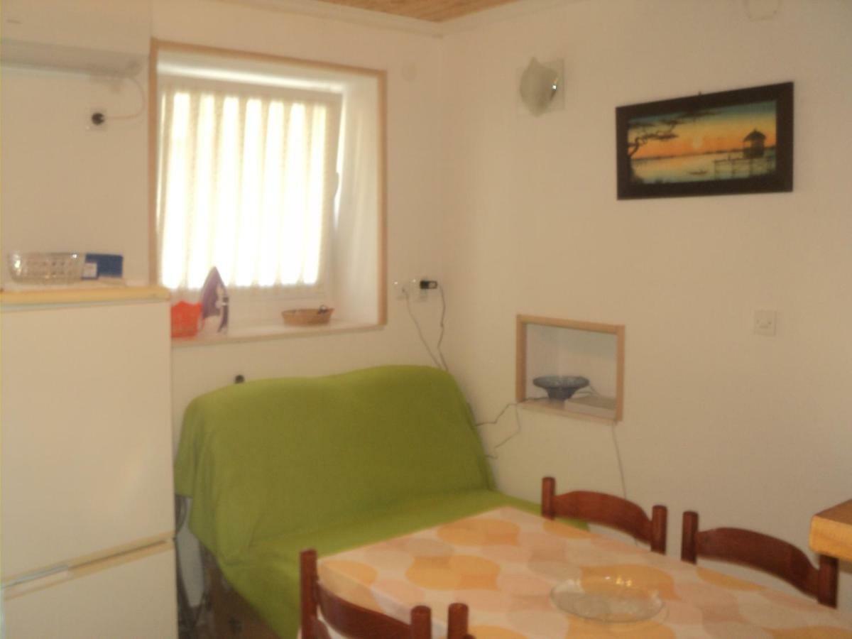 Studio Apartman Kastel Kambelovac Kaštela Eksteriør billede